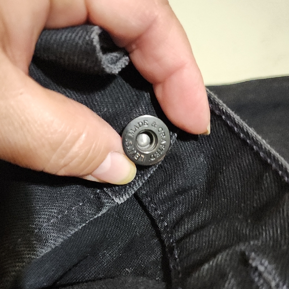 Levi's Black Denim Jacket Used Great Conditions - Picture 15 of 16